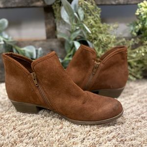 Brown booties!! Size 10
